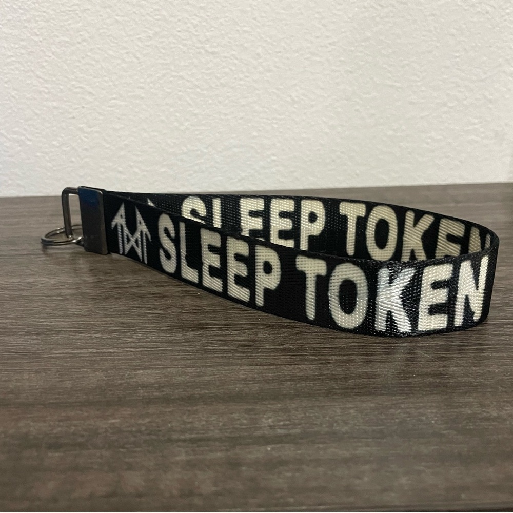 Black and White Sleep Token Keychain